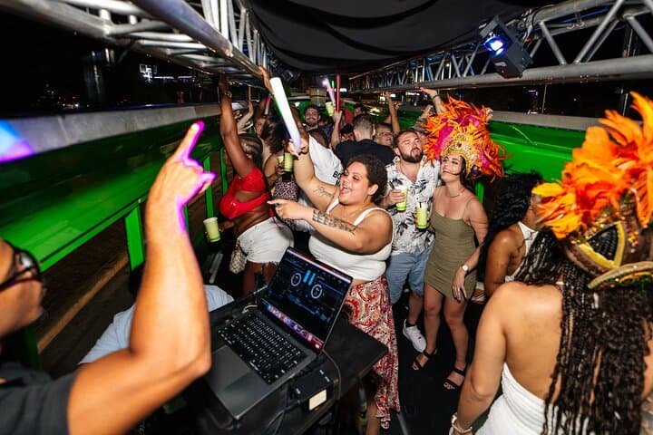 Aruba Nightlife Party Bus, Oranjestad & Noord, Aruba